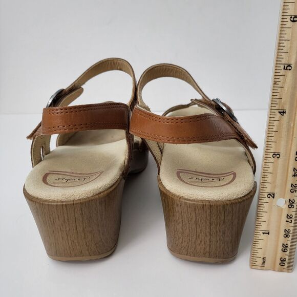DANSKO Season Sandals Womens 7.5 8 38 Camel Brown Leather Strappy Wedge Comfort - Picture 4 of 11